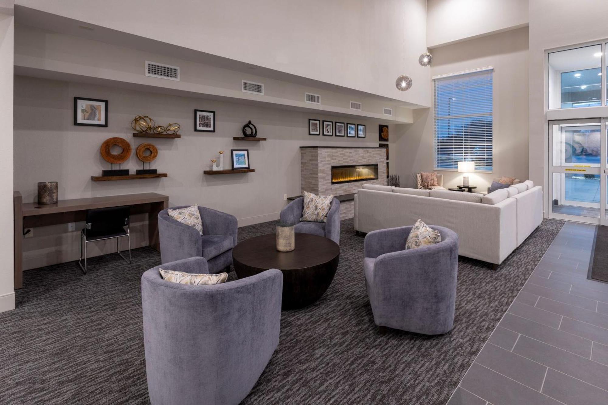 Grandstay Hotel & Suites アルゴナ エクステリア 写真
